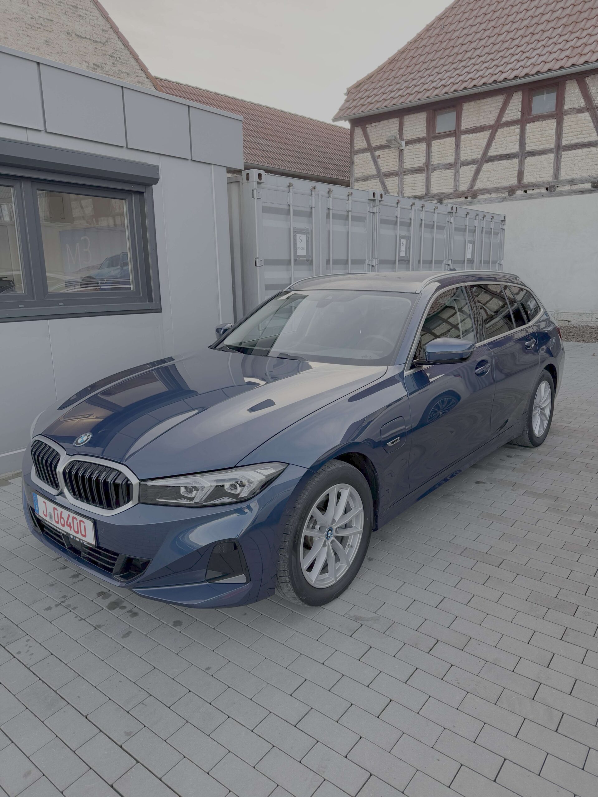 BMW 320e külföldről behozott autó