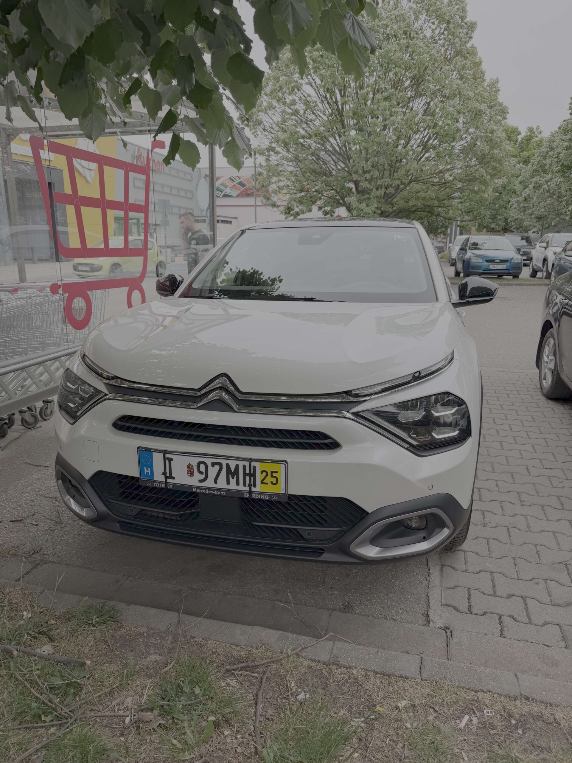 Citroën ë-C4 X külföldről behozott autó