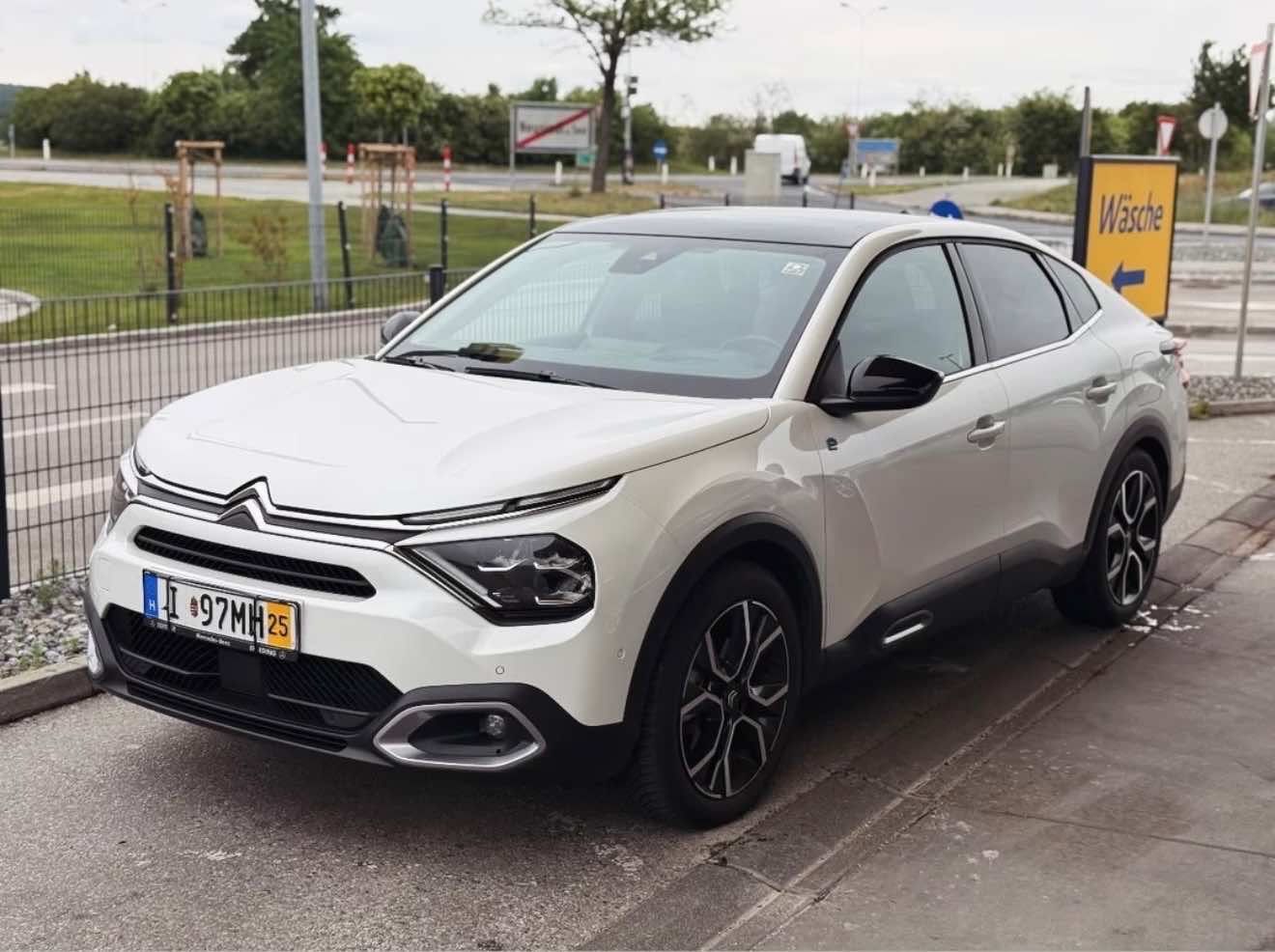 Citroën ë-C4 X részletfotó referencia