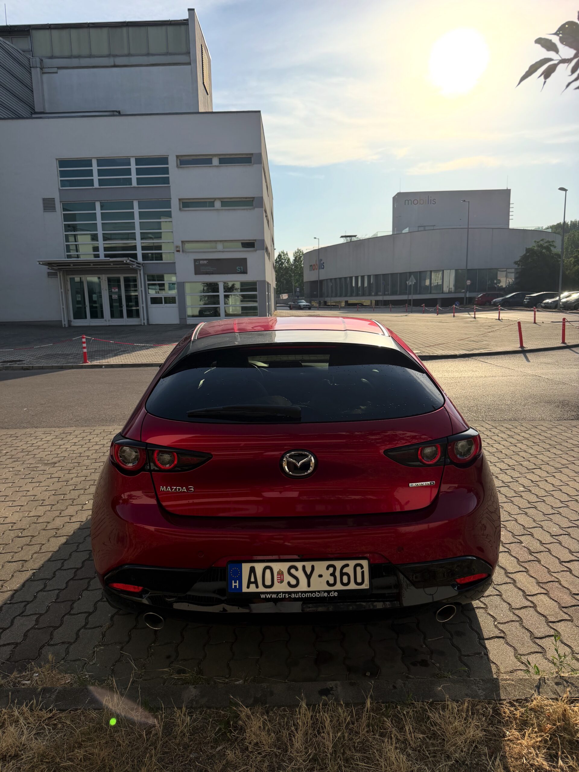 Mazda 3 hátulnézet referencia