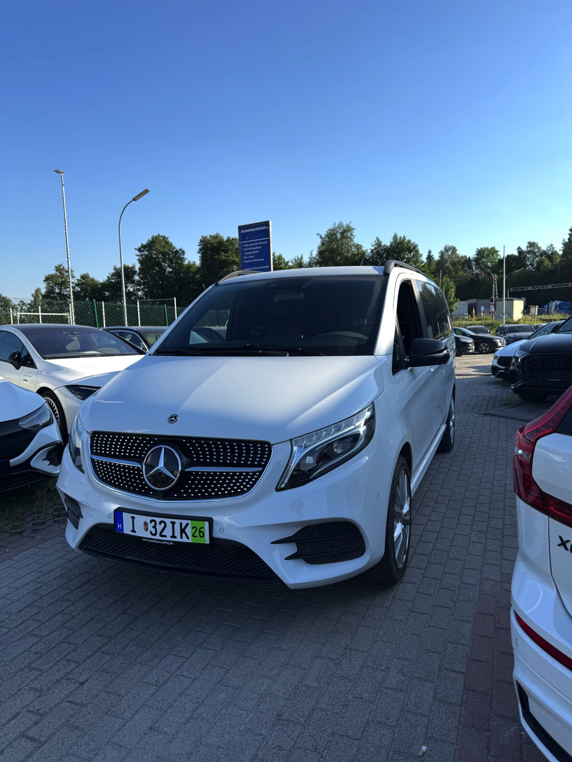 Mercedes-Benz V-Class Exclusive referencia autóbehozatal